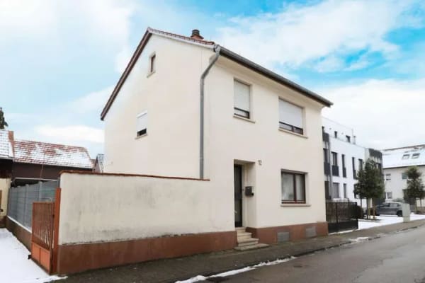 Immobilie in Sandhausen - Großes Grundstück mit Entwicklungspotenzial – EFH, Garage & Nebengebäude in Sandhausen -*Neubau oder - Bild 2