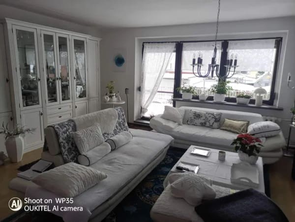 Immobilie in Hoyerswerda - Wojerecy - Geräumiges Familienhaus mit Terrasse und Balkon in Hoyerswerda - Bild 4