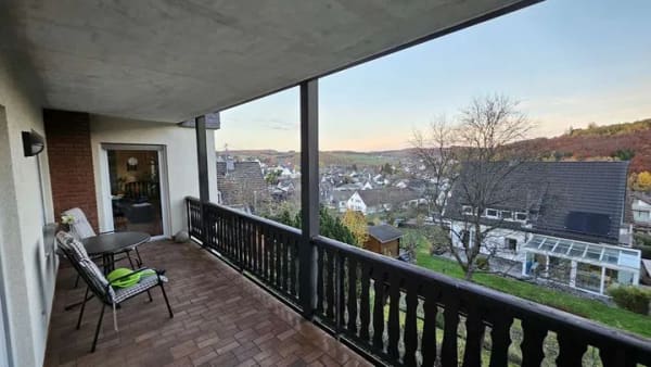Immobilie in Wilnsdorf - Großzügiges Zweifamilienhaus mit Garage in beliebter Lage von Wilnsdorf, Oberdielfen - Bild 3