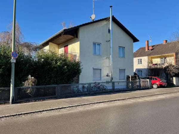 Immobilie in Schwabmünchen - ***Renovierungsbedürftiges Einfamilienhaus mit großem Grundstück in Schwabmünchen zu kaufen!*** - Bild 0