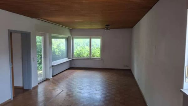 Immobilie in Wehr - In Top-Lage in Wehr: Großes Einfamilienhaus mit Einliegerwohnung (separater Eingang) - VON PRIVAT  - Bild 2