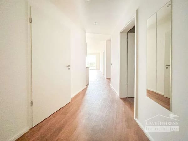 Immobilie in Deinste - PARADIES AM GOLFPLATZ - GROßE 3-ZIMMER-EG-WOHNUNG MIT TERRASSE - Bild 0
