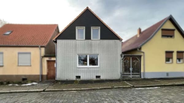 Immobilie in Seeland - Gemütliches Haus mit Holzofenheizung - Bild 1