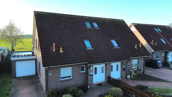 Immobilie in Hesel - 4 Einheiten, 2 Häuser, 1 Preis  - Bild 1