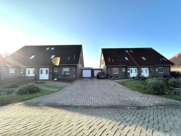 Immobilie in Hesel - Vermietetes Doppelhaus mit Weitblick!  - Bild 1
