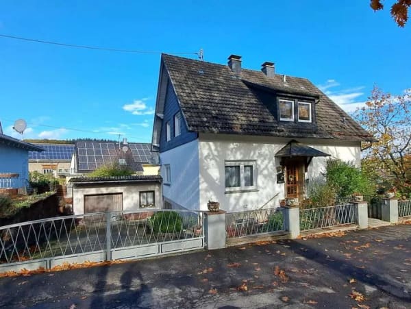 Immobilie in Bad Neuenahr-Ahrweiler - Ein- oder Zweifamilienhaus in ländlicher Lage  - Bild 1