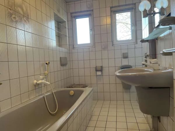 Immobilie in Bad Neuenahr-Ahrweiler - Ein- oder Zweifamilienhaus in ländlicher Lage  - Bild 4
