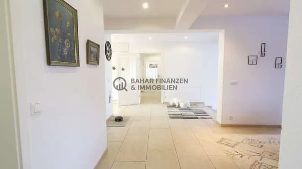 Immobilie in Zangberg - 208m² Familienhaus mit großem Garten & moderner Sanierung – Nähe Mühldorf - Bild 0