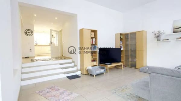 Immobilie in Zangberg - 208m² Familienhaus mit großem Garten & moderner Sanierung – Nähe Mühldorf - Bild 2