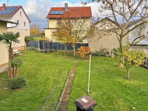 Immobilie in Sulzbach am Main - Grundsolides Haus in schöner Lage - Bild 3