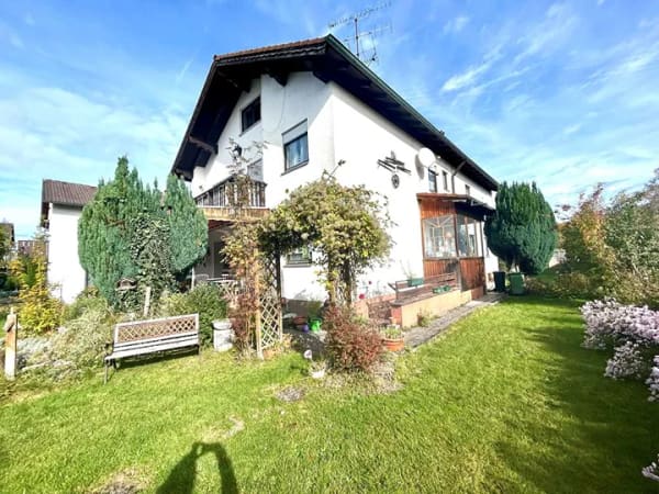 Immobilie in Grasbrunn - Sanierungsbedürftige Doppelhaushälfte mit großem Garten! - Bild 2