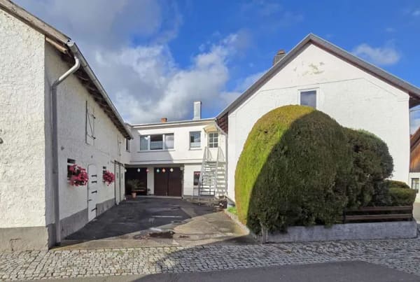 Immobilie in Barchfeld-Immelborn - 2 FH mit Doppelgarage und toller Scheune! - Bild 1
