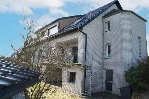 Immobilie in Hückeswagen - wunderschön gelegenes Mehrfamilienhaus mit vielen Nutzungsmöglichkeiten in Hückeswagen/ Schückhausen - Bild 3