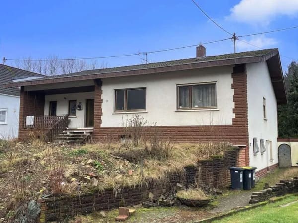 Immobilie in Nonnweiler - Zwangsversteigerung im Juni  ++ Einfamilienhaus / Einliegerwohnug+ 
Provisionsfrei für Käufer!! In - Bild 1