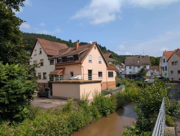 Immobilie in Neckargerach - Provisionsfrei: Gepflegtes Einfamilienhaus an der Seebach - Bild 0