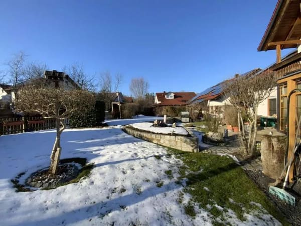 Immobilie in Sankt Wolfgang - Das rechnet sich! Hochwertiges Zweifamilienhaus mit vielen Extras! - Bild 3