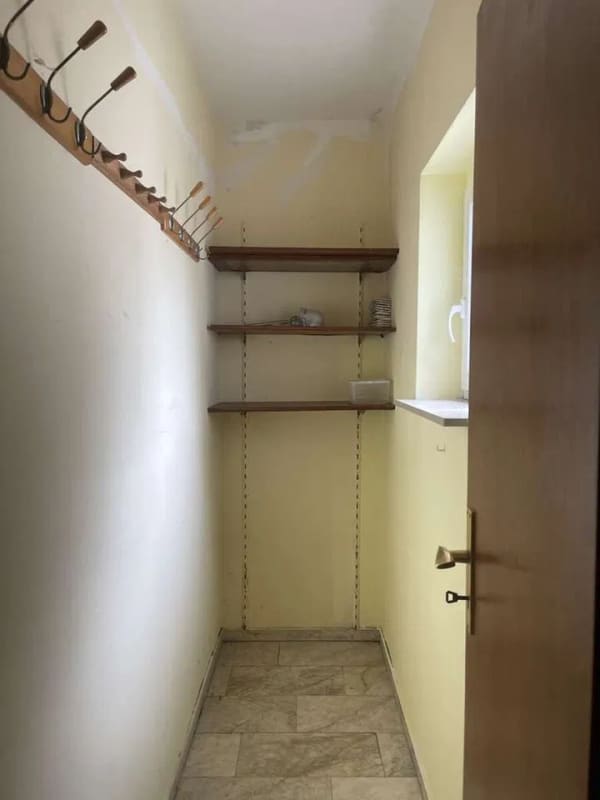 Immobilie in Ober-Ramstadt - Wohnen und Arbeiten!
Helle 4-Zimmer-Wohnung mit Ladengeschäft in Nieder-Modau - Bild 2