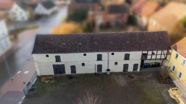 Immobilie in Wanzleben-Börde - "Solides Wohnhaus mit großem Grundstück, Garagen und vielseitiger Nutzung" - Bild 3