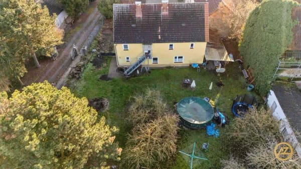Immobilie in Wanzleben-Börde - "Solides Wohnhaus mit großem Grundstück, Garagen und vielseitiger Nutzung" - Bild 4