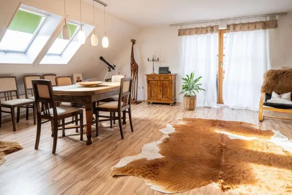 Immobilie in Sinzing - Erste eigene vier Wände: 4-Zi.-DG-Wohnung mit Balkon & Garten in Sinzing - Bild 2