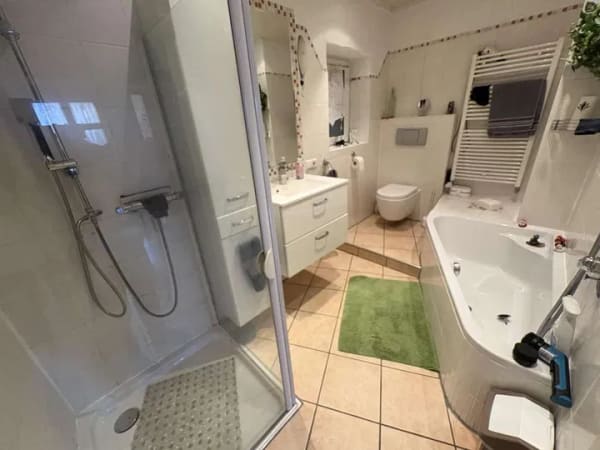 Immobilie in Dernbach (Westerwald) - Gepflegtes großzügiges Wohnhaus  - Bild 2