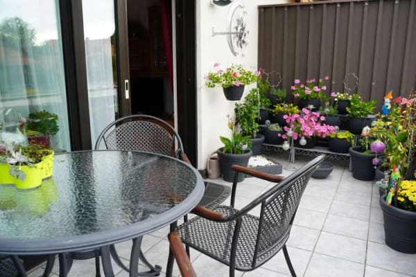 Immobilie in Dobel - Solide Kapitalanlage im Schwarzwald - vermietete 2-Zimmer-Wohnung mit Süd-Balkon und Garage in Dobel - Bild 3