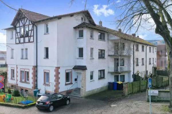 Immobilie in Bad Soden-Salmünster - Wilhelm Immobilien. Dreifamilienhaus plus Neubaupotenzial in der Nähe des Kurzentrums von Bad Soden - Bild 0