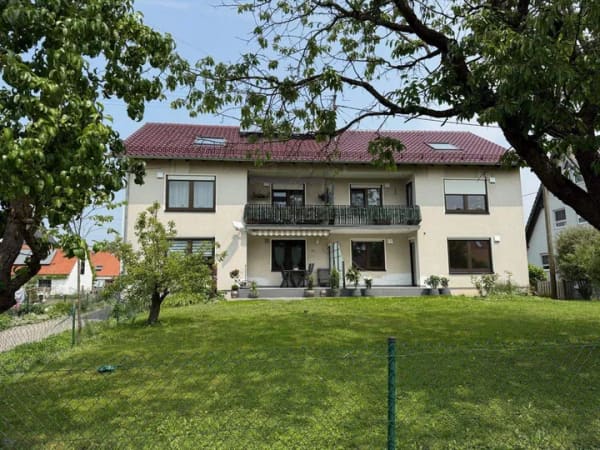 Immobilie in Großaitingen - Top gepflegtes Mehrfamilienhaus mit Ausbaupotenzial in Top Lage - Bild 0