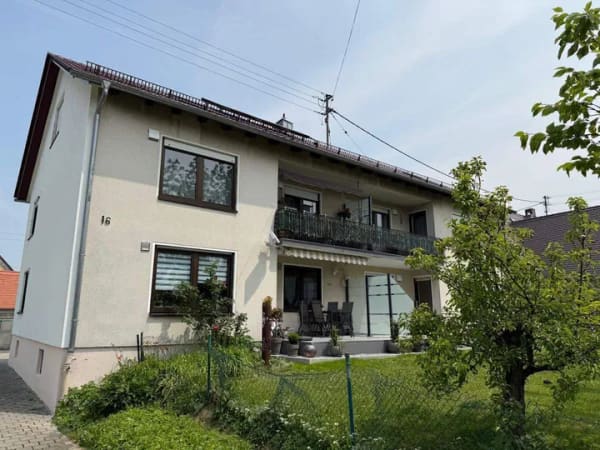 Immobilie in Großaitingen - Top gepflegtes Mehrfamilienhaus mit Ausbaupotenzial in Top Lage - Bild 2