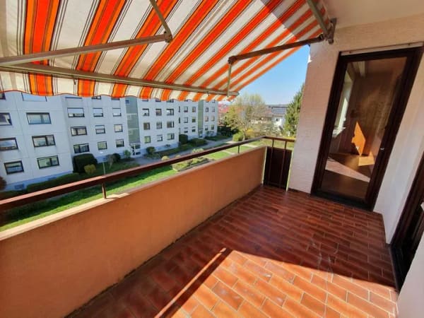 Immobilie in Markgröningen - ++ Bezugsfreie Familienwohnung im mit Sonnen-Balkon, Garage, EBK, ab 20.08.2026 frei - Bild 1