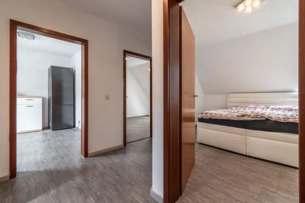 Immobilie in Großkrotzenburg - Attraktives nach WEG aufgeteiltes Anwesen mit Lokal und 2-Familienhaus - Bild 4