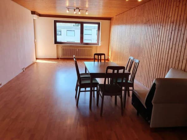 Immobilie in Markgröningen - ++ Familienwohnung mit Aussicht, Balkon und Tiefgaragenplatz ++ - Bild 1