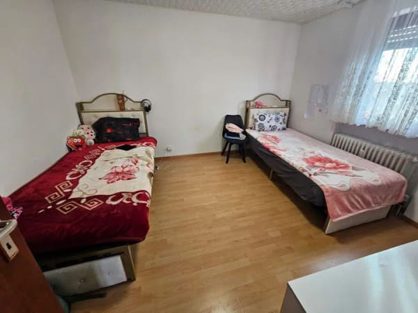 Immobilie in Markgröningen - ++ Familienwohnung mit Aussicht, Balkon und Tiefgaragenplatz ++ - Bild 3