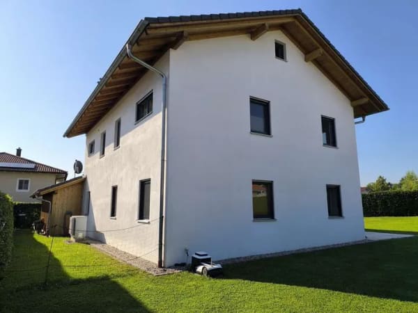 Immobilie in Fridolfing - Familienfreundliches Einfamilienhaus in bester, sonniger Siedlungslage von Fridolfing zu verkaufen ! - Bild 4
