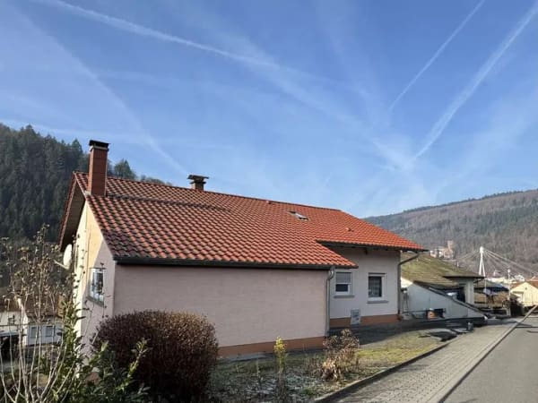 Immobilie in Zwingenberg - Großzügiges Einfamilienhaus mit Einliegerwohnung
 - Bild 3