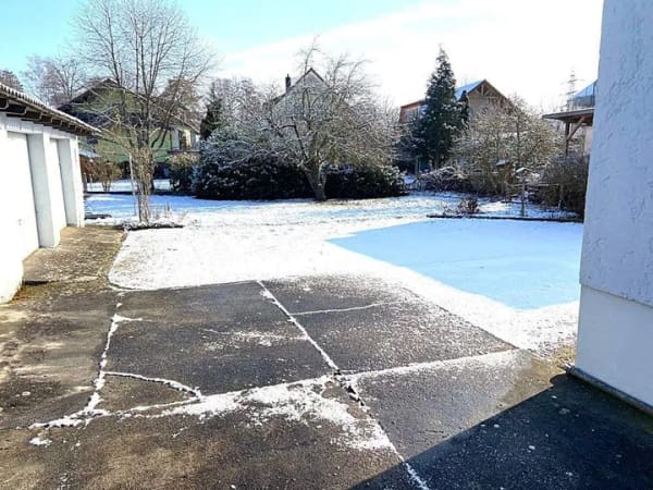 Immobilie in Teublitz - Älteres, gepflegtes Einfamilienhaus mit großem Garten in ruhiger Sackgassenlage in Teublitz - Bild 1