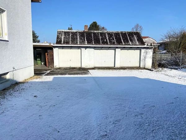 Immobilie in Teublitz - Älteres, gepflegtes Einfamilienhaus mit großem Garten in ruhiger Sackgassenlage in Teublitz - Bild 2