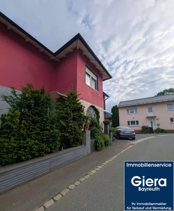 Immobilie in Stadtsteinach - Großes Einfamilienhaus in ruhiger Dorfgemeinschaft - Bild 0
