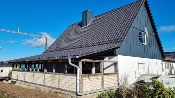 Immobilie in Gründau - 1 FH unterkellert mit neuem Dach, 768m² Grundstück, Doppelgarage, Fernblick, in bester Lage in Mittel-Gründau - Bild 0