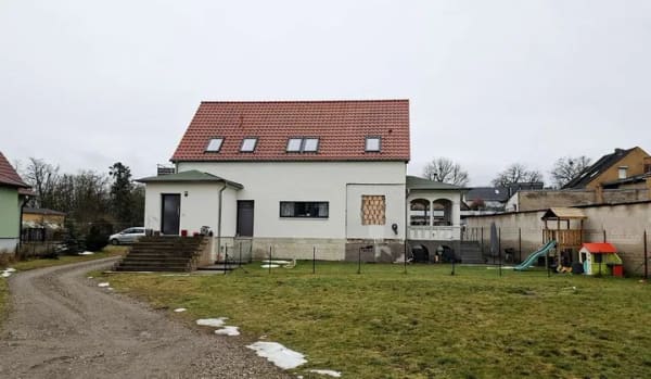 Immobilie in Rosenau - Familienidylle auf zwei Etagen!
 - Bild 1