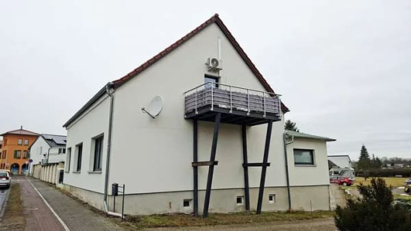 Immobilie in Rosenau - Familienidylle auf zwei Etagen!
 - Bild 2