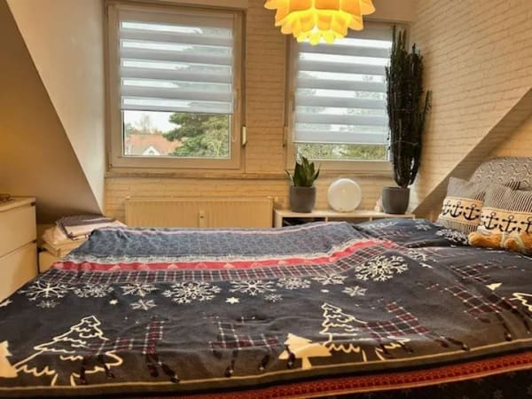 Immobilie in Zeuthen - Ruhige 2-Zimmer + Tiefgaragenstellplatz - fußläufig zur S-Bahn - Bild 2