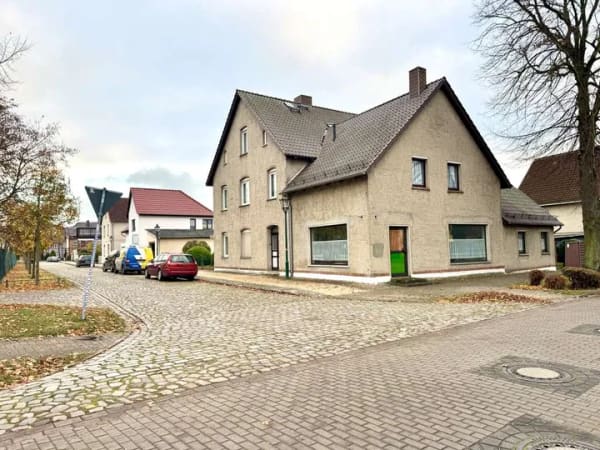 Immobilie in Dargun - Mehrgenerationen-Stadthaus mit Ladenfläche - Bild 0