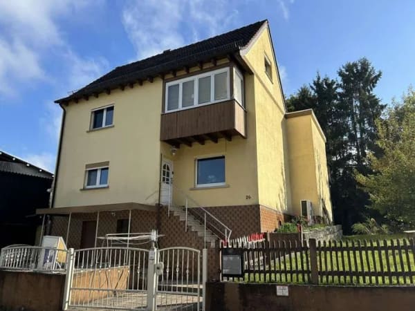 Immobilie in Oberzent - Sonnig gelegen und reichlich Platz in 2 großen Wohnungen - Bild 1