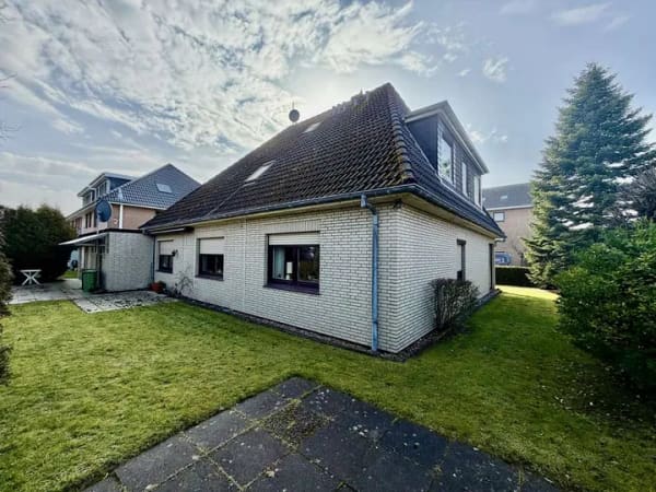 Immobilie in Büsum - Zentrale Lage. Viel Platz. Noch mehr Potenzial. - Bild 3