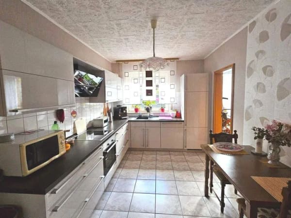 Immobilie in Löningen - Auf der Lage! Erdgeschoss! Gepflegte Wohnung mit Terrasse! 4 ZKB mit EBK, HWR und PKW-Stellplatz! - Bild 1