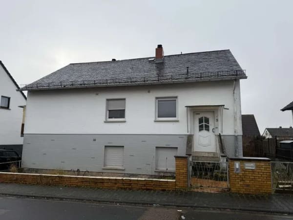 Immobilie in Hünfelden - Freistehendes Einfamilienhaus mit Garage in Hünfelden - Mensfelden - Bild 2