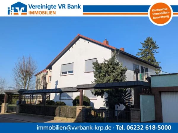 Immobilie in Böhl-Iggelheim - Großes Einfamilienhaus mit Garten in Ortsrandlage (Erbpacht) - Bild 0