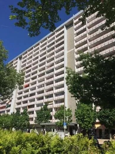 Immobilie in Sankt Augustin - SANKT AUGUSTIN, MENDEN, moderne 2 Zimmer ETW, offene Küche, Diele, Bad, Balkon, 55 m² Wfl. mit TG. - Bild 0