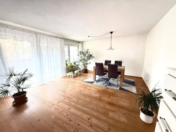Immobilie in Landau an der Isar - Schönes Wohnhaus in unverbaubarer Lage zu verkaufen - Bild 0